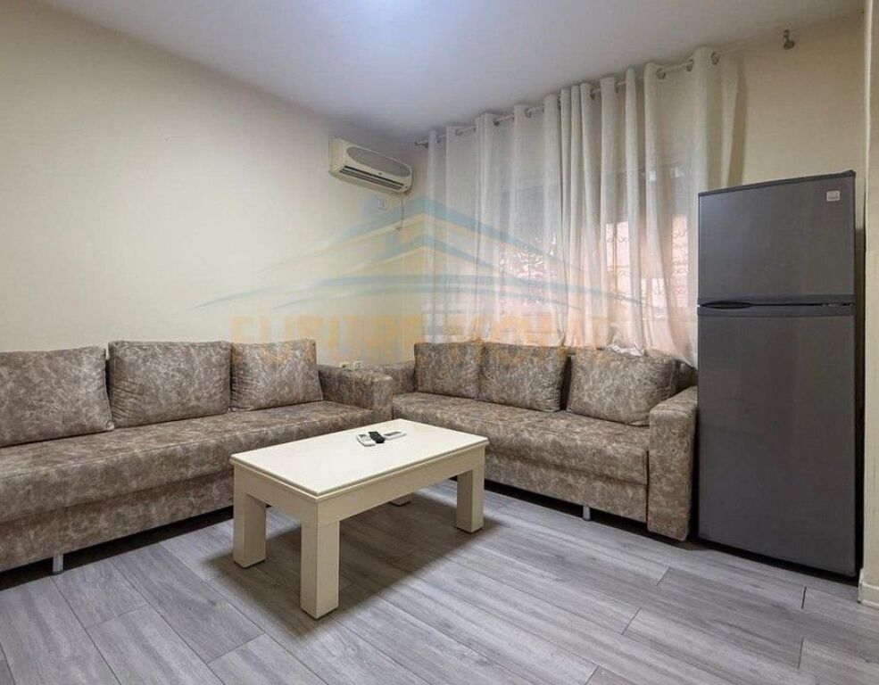 Affitto, Appartamento 1+1, Myslym Shyr, Tirana.