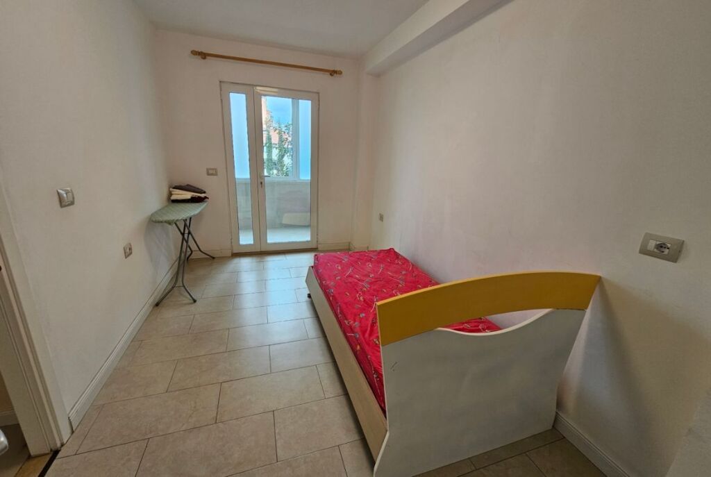 At Tek Shallvaret Apartment 2+1 Furnished For Rent!