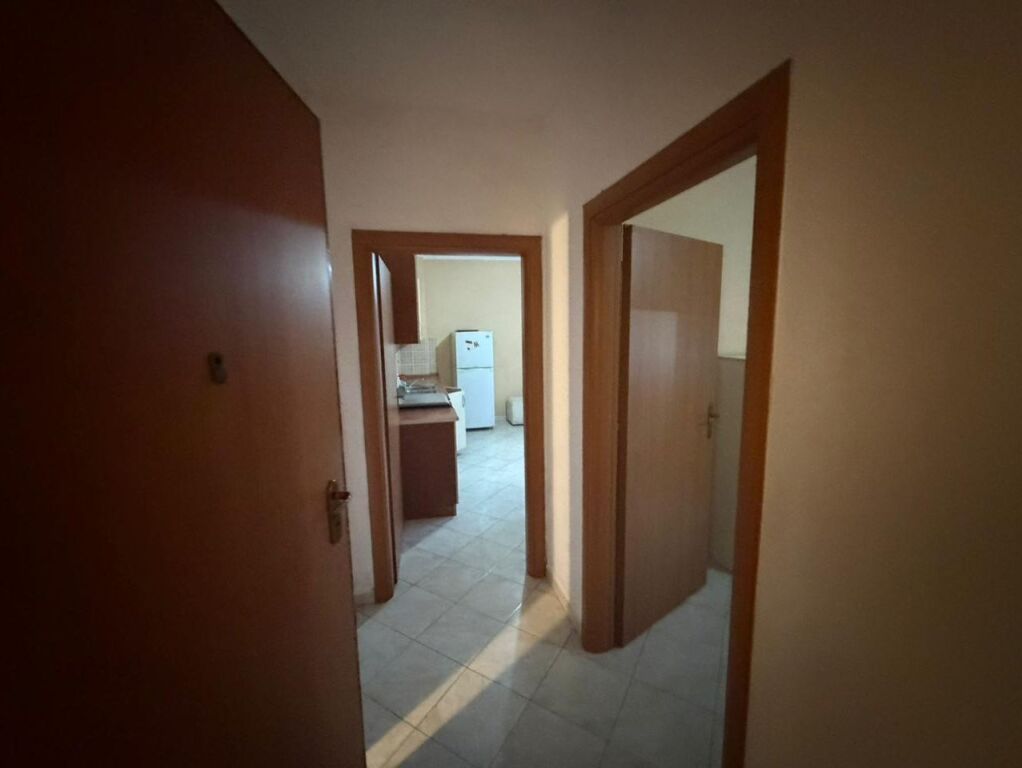 VENDESI APPARTAMENTO 1+1 EX URT, A DURAZZO