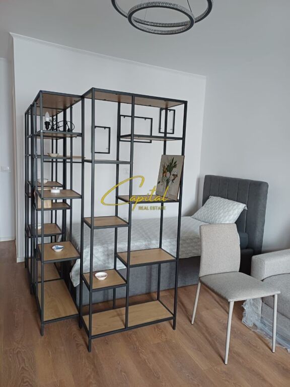 GARSONIERE ME QIRA 40 M2 MYSLYM SHYRI 50.000 LEKE