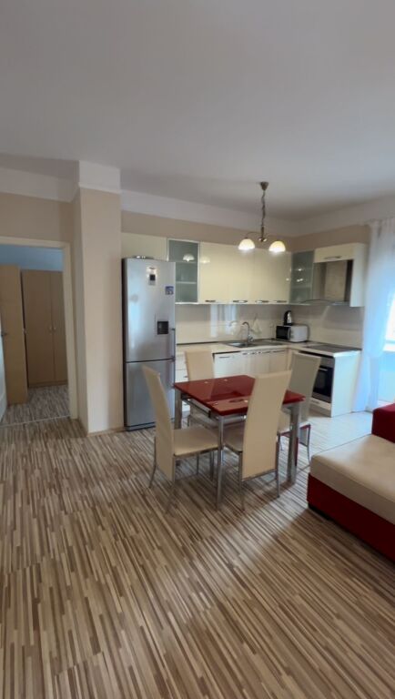 Jepet Apartament 2+1 me qera ne myslym shyri!
