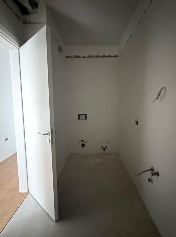 Shitet Apartament 2+1+2 – Univers City