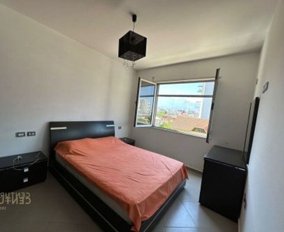 Appartamento 2+1 in affitto vicino a Marinaj Hotel, Unaza e Re!