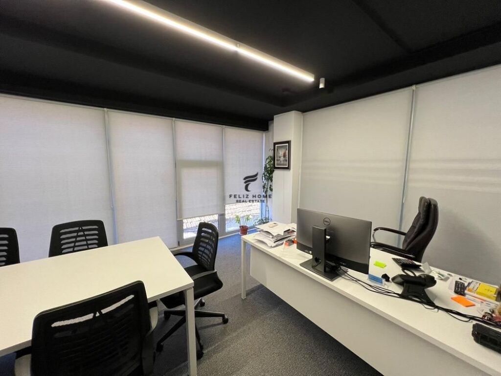 OFFICE FOR RENT 75 M2 PAZARI RI 1100 EURO