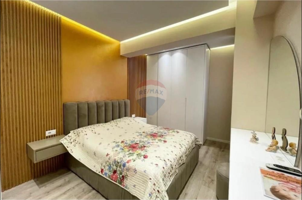 Apartament per qera 2+1+2 tek Rruga e Kavajes