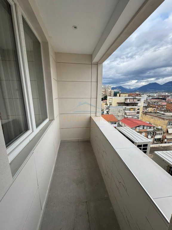 Qera, Apartament 2+1, Rruga Mine Peza, Tirane. 1,000 €