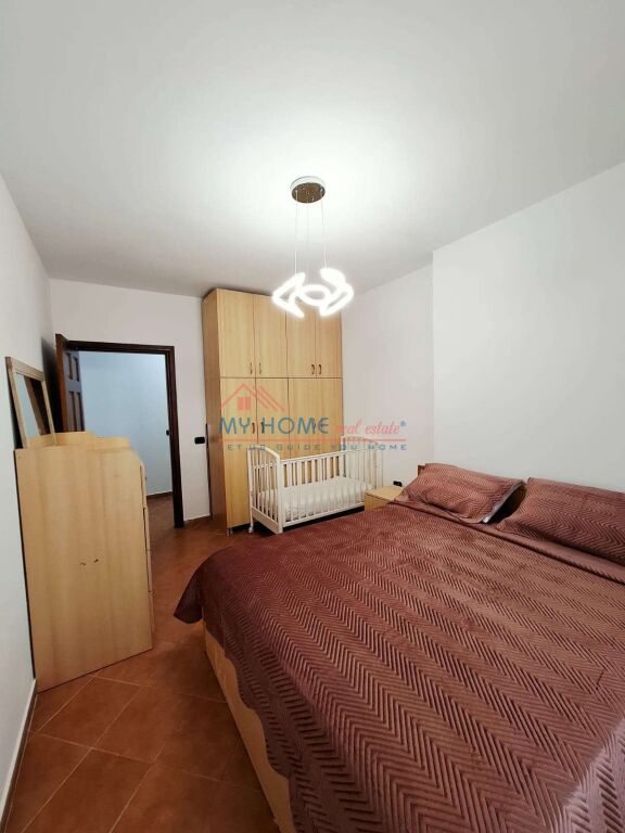 Apartament 2+1 me qira tek Rruga e Kavajes ne Tirane