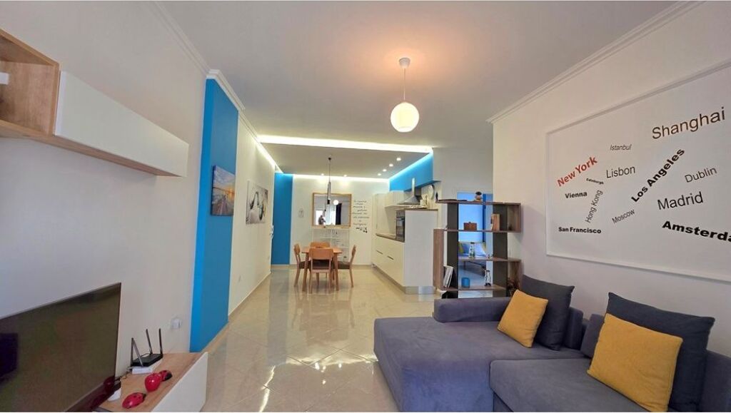 Appartamento Premium 2+1 in Affitto a Lungo Termine – Lungomare, Vlorë