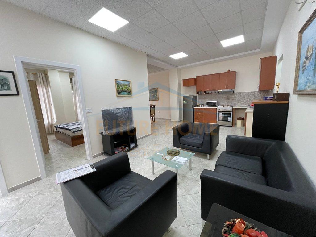 Qira, Apartament 2+1 , Rruga e Kavajes, Tiranë