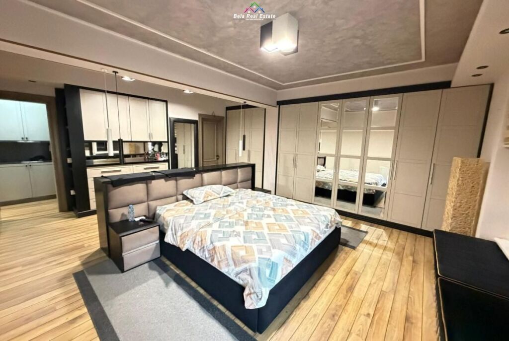 Appartamento in affitto 2+1 a Myslym Shyr (ID B220141) Tirana