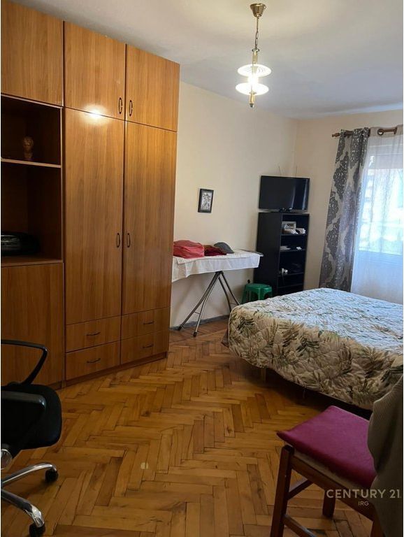 Appartamento 2+1 vicino a Piazza Skenderbej