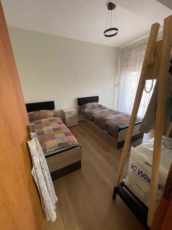 Apartment for rent Medar Shtylla!!