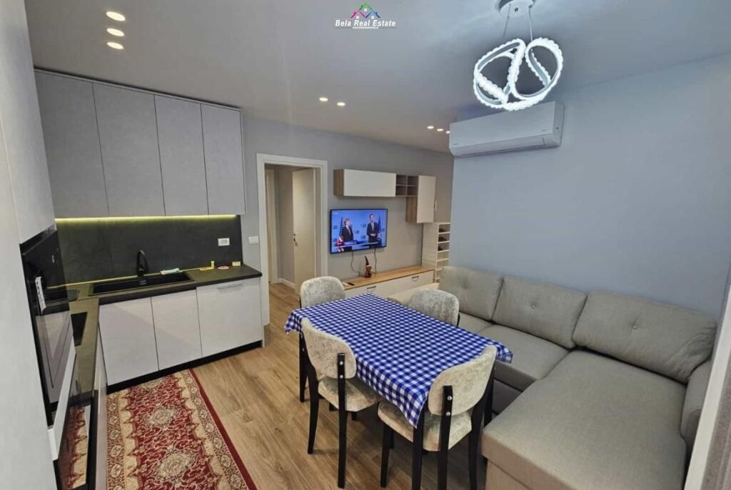 Apartament Me Qera 2+1 Tek Shkolla e Kuqe ( ID B2201744) Tirane