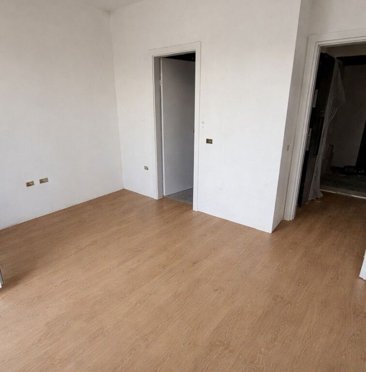 Shitet Apartament 2+1+2 – Univers City