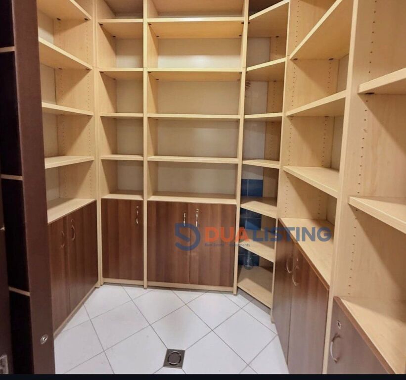 OFFICE SPACE for rent at the Delijorgji Complex!!