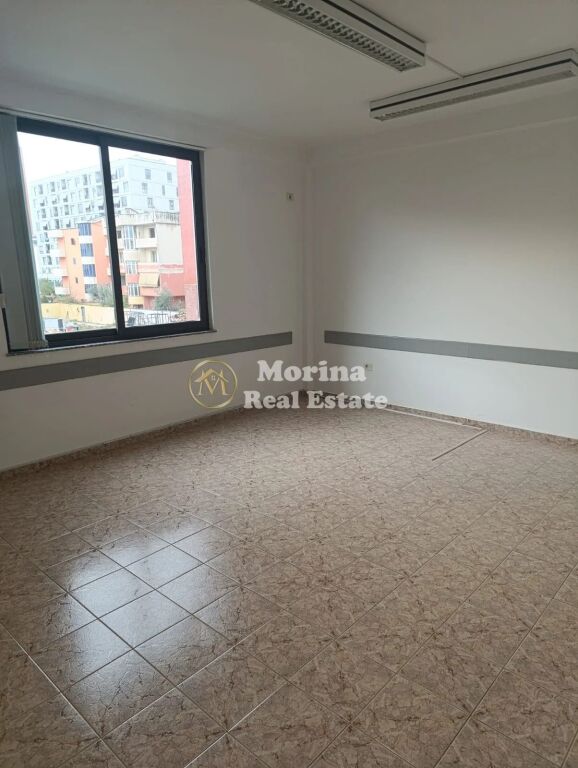 Qera | Ambjent Biznesi | Xhamlliku | 2700 €/muaj