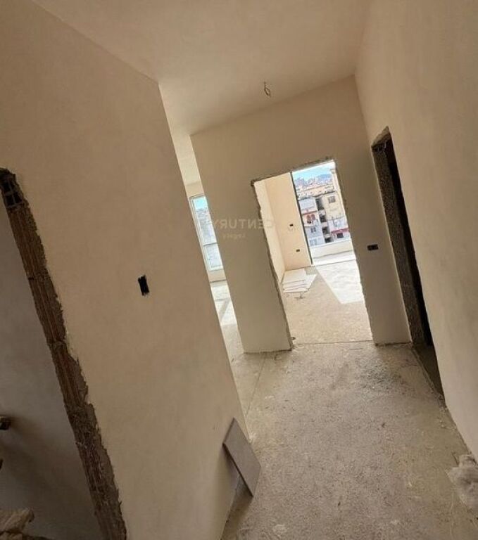 Apartment 2+1+2 for sale in Ali Dem