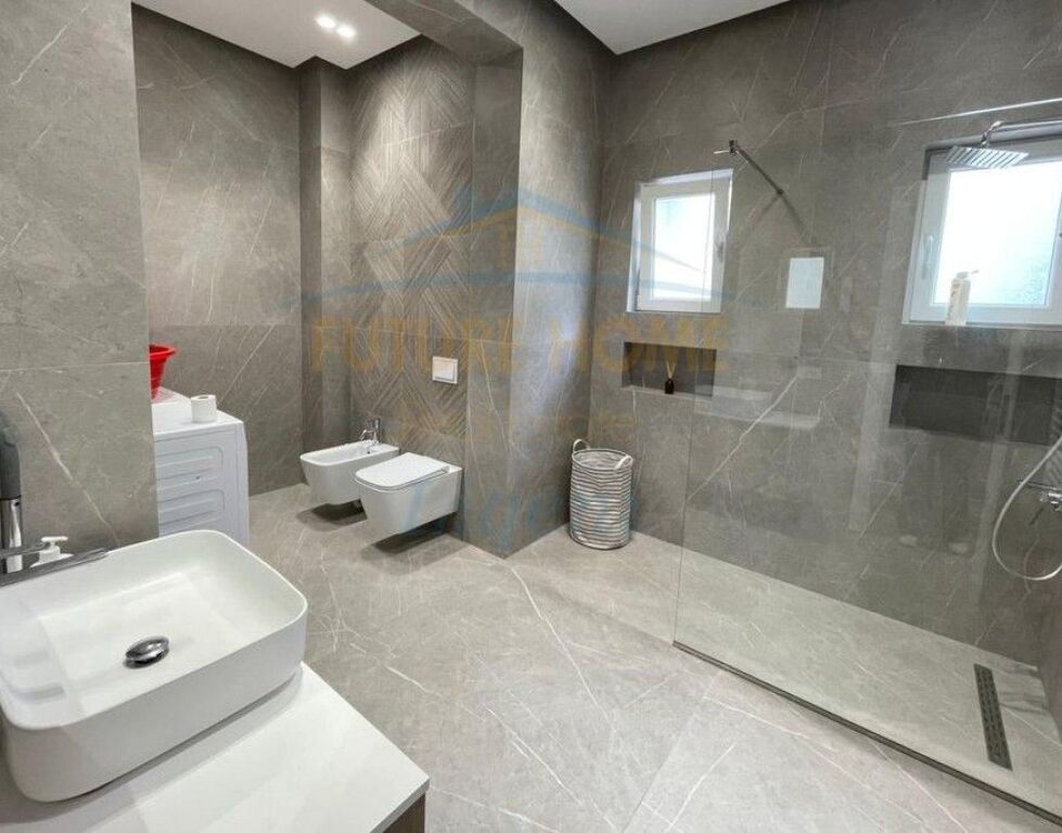 Rent, Apartment 3+1+2, Botanical Garden, Tirana.