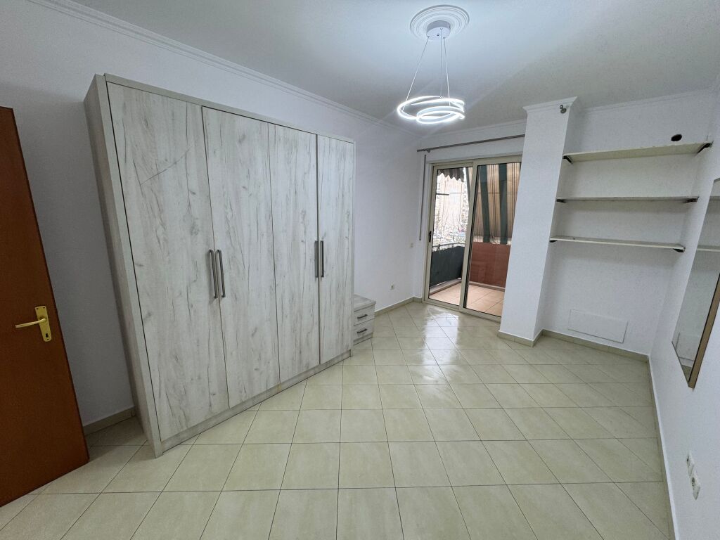 For rent 2+1+2+ Parking Don Bosko