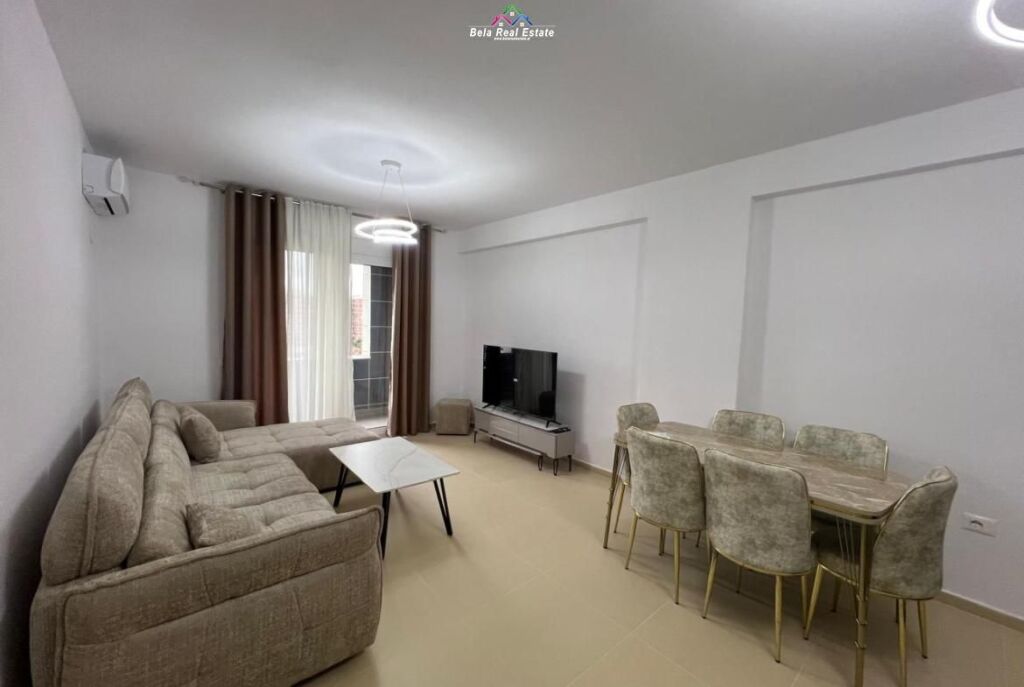 Appartamento In Affitto 2+1 Vicino al Vecchio Parco (ID B2201743) Tirana