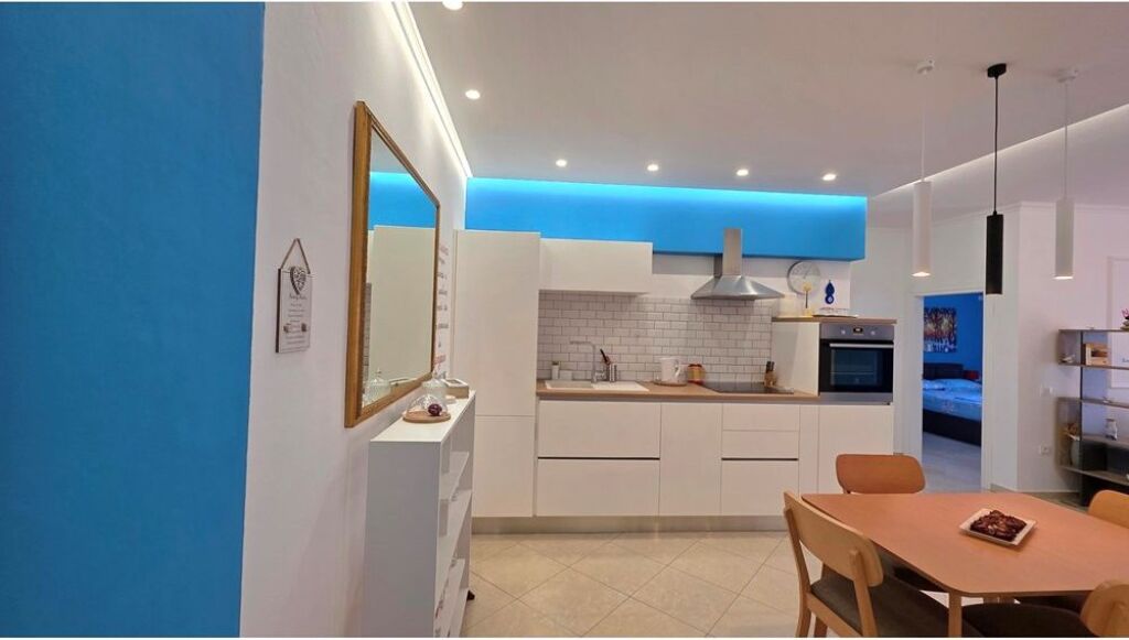 Appartamento Premium 2+1 in Affitto a Lungo Termine – Lungomare, Vlorë