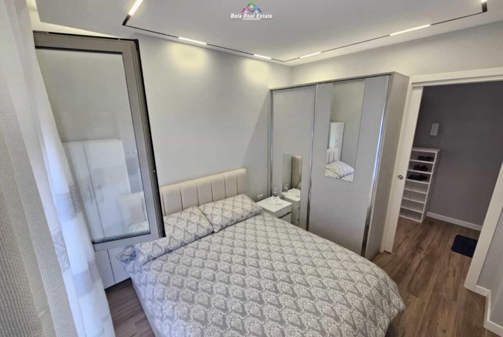 Apartament Me Qera 2+1 Tek Shkolla e Kuqe ( ID B2201744) Tirane