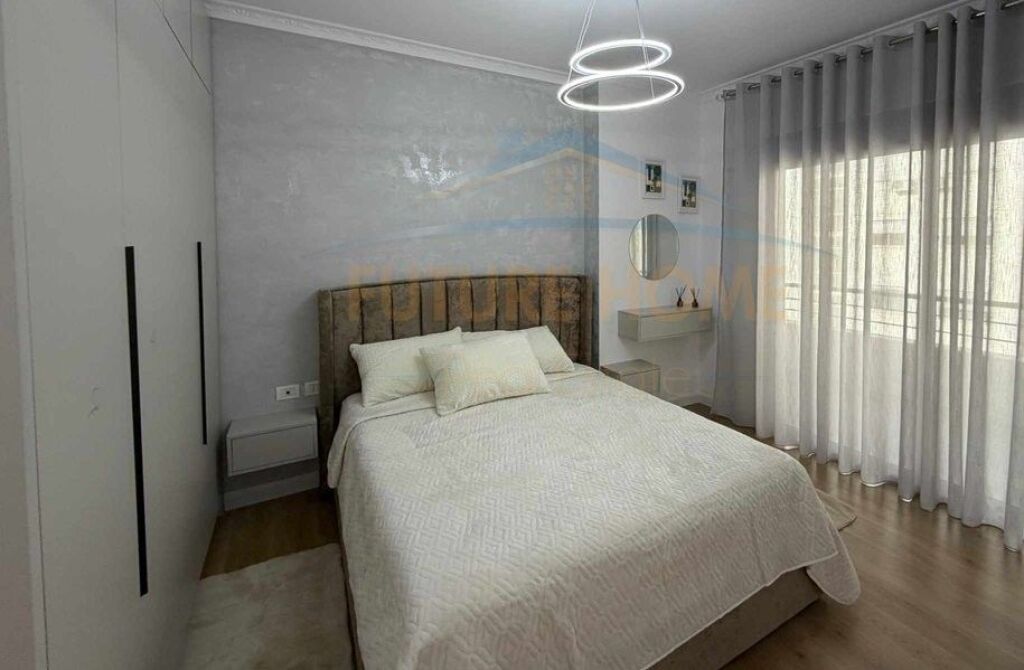 In vendita, Appartamento 2+1+2 Unaza e Re, Tirana