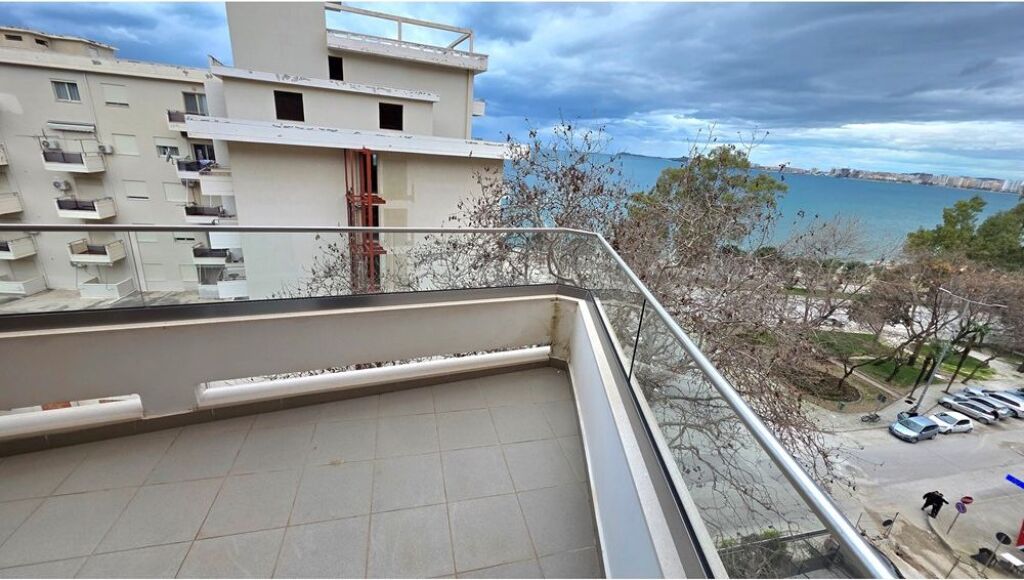 Appartamento Premium 2+1 in Affitto a Lungo Termine – Lungomare, Vlorë