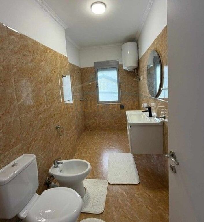 In vendita, Appartamento 2+1+2 Unaza e Re, Tirana
