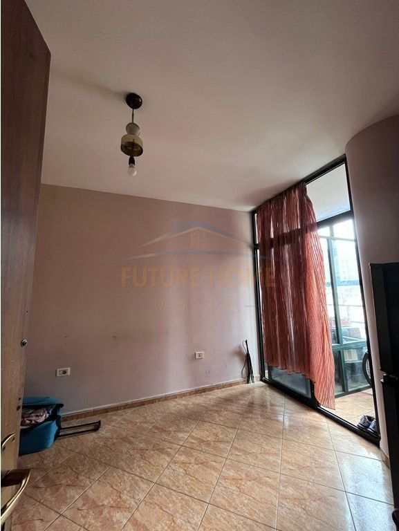 IN VENDITA CON CREDITO! Appartamento 2+1, 21 Dhjetori