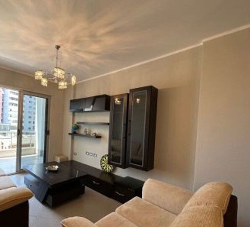 Appartamento 2+1 in affitto vicino a Marinaj Hotel, Unaza e Re!
