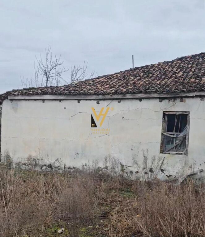VENDESI PRIVATO+TERRENO IN VENDITA A KAVAJA 42.000 EURO