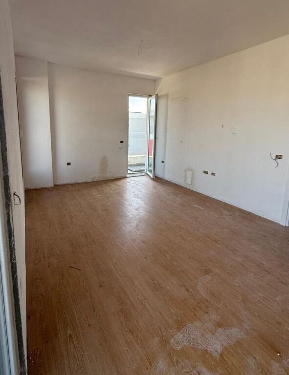 Shitet Apartament 2+1+2 – Univers City