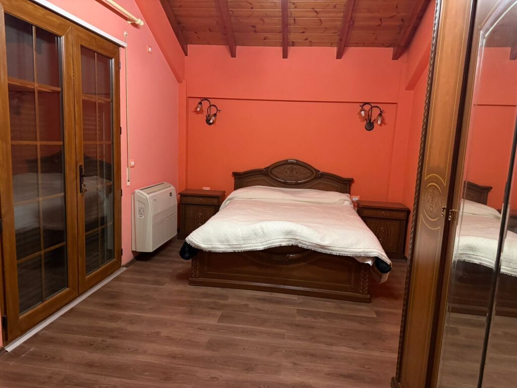 🏢Ne fshatin Vishaj jepet me qera vile 2 kateshe plotesisht e mobiluar. 2,000Euro