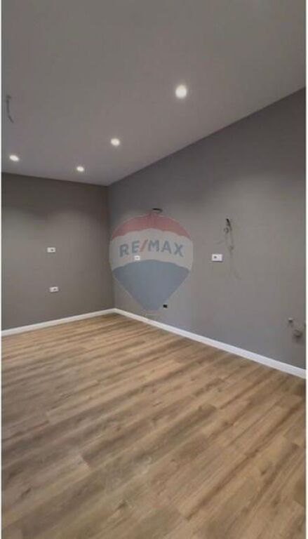 Apartment 1+1 for sale on Elbasani Street