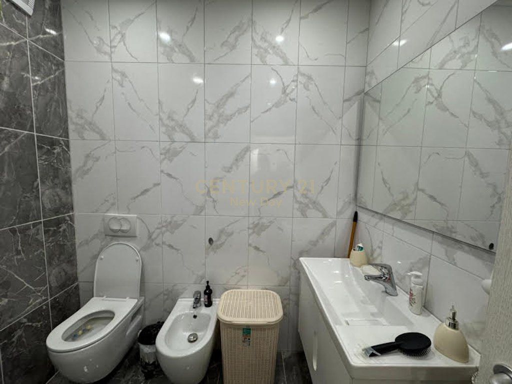 APARTMENT FOR SALE ON NEW PORT STREET
