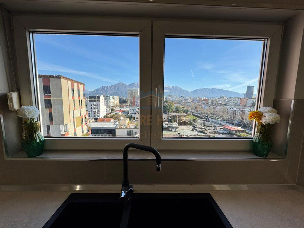 Shitet, Apartament 2+1, Zogu i Zi, Tirane. DB63809