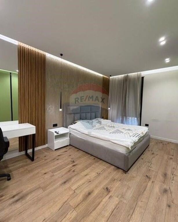 Apartment - For Rent - Commune of Paris, Tirana(ID: 530481001-1262)