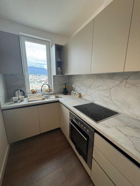 Qera, Apartament 2+1, Rruga Mine Peza, Tirane.