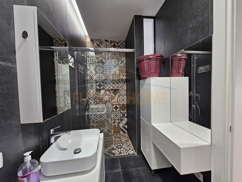 Qera, Apartament 2+1 Kompleksi Delijorgji