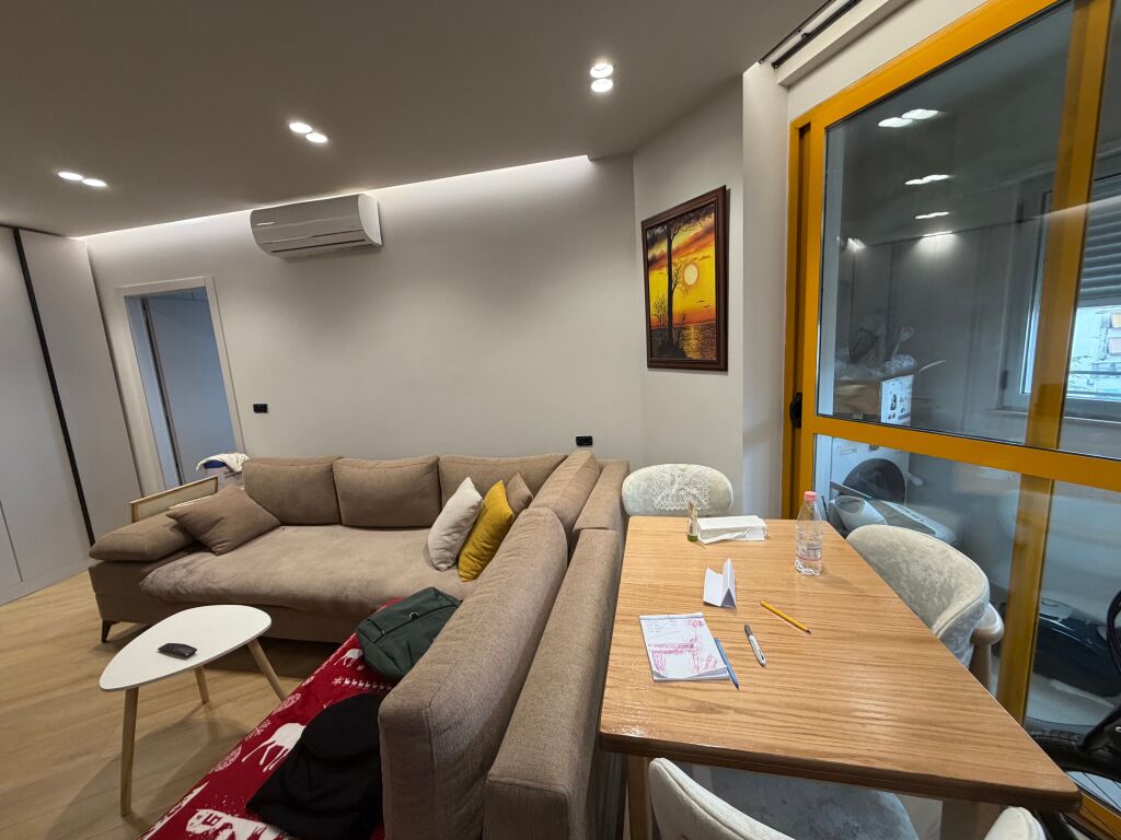 1+1,furnished near Dinamo stadium,700 euros,also available for Airbnb