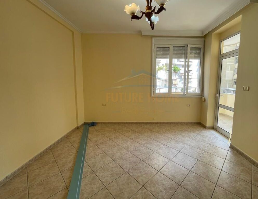 FOR SALE 2+1 APARTMENT NEAR THE PARIS COMMUNE