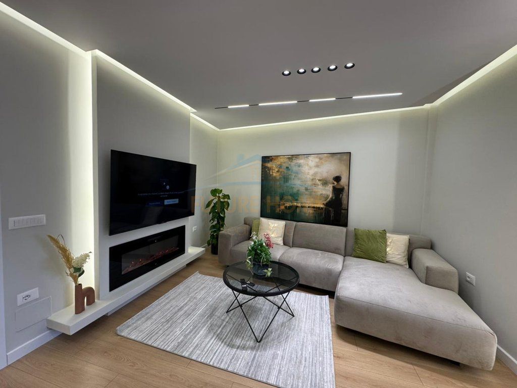 Shitet, Apartament 2+1, Zogu i Zi, Tirane. DB63809