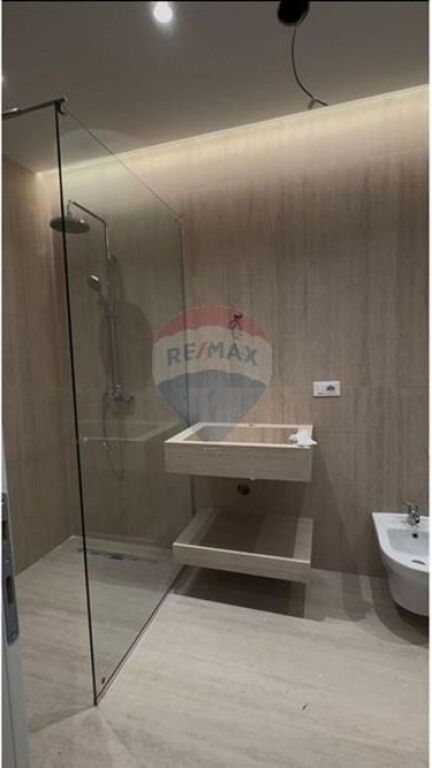 Apartment 1+1 for sale on Elbasani Street