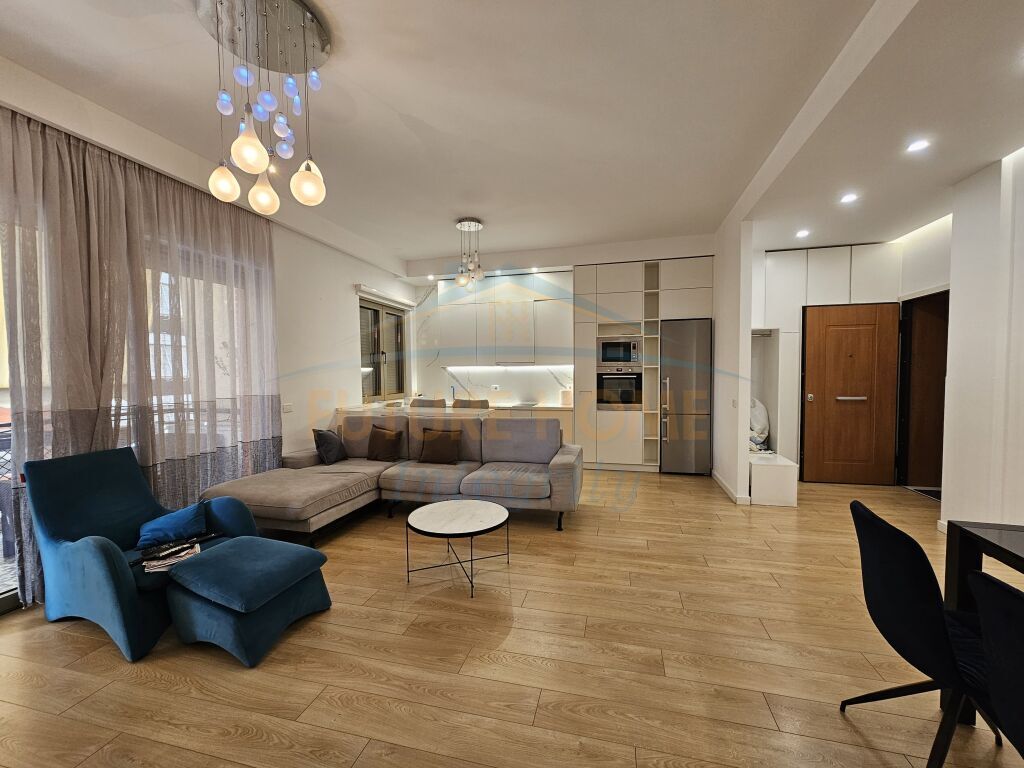 Qera, Apartament 2+1 Kompleksi Delijorgji