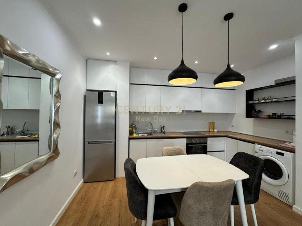 APARTMENT FOR SALE ON NEW PORT STREET