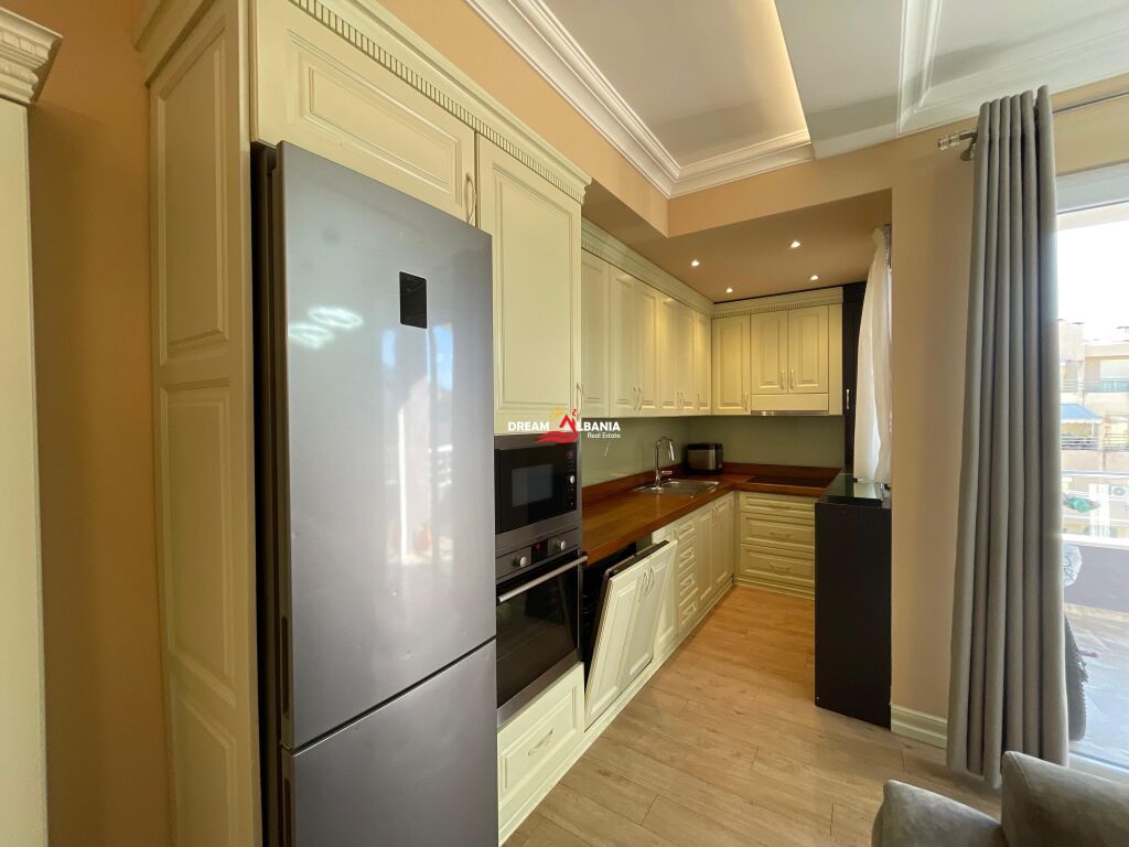 Apartament 3+1+2 Me Qera Te Liqeni I Thate (ID 4231484)