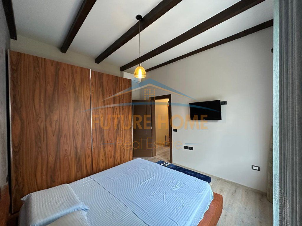 Rent, Villa, Petrele