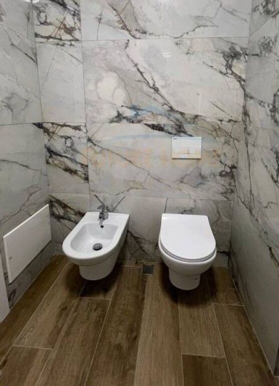 Qera, Apartament 2+1+POST PARKIMI, Unaza e Re, Tiranë !