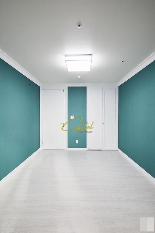 SHOP FOR RENT 60 M2 21 DECEMBER 70,000 LEKE